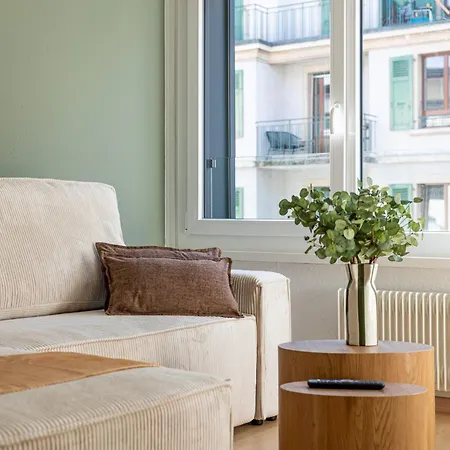 Stylish Lakeside 3 Appartement