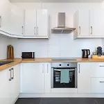 Apartamento Stylish Lakeside 3